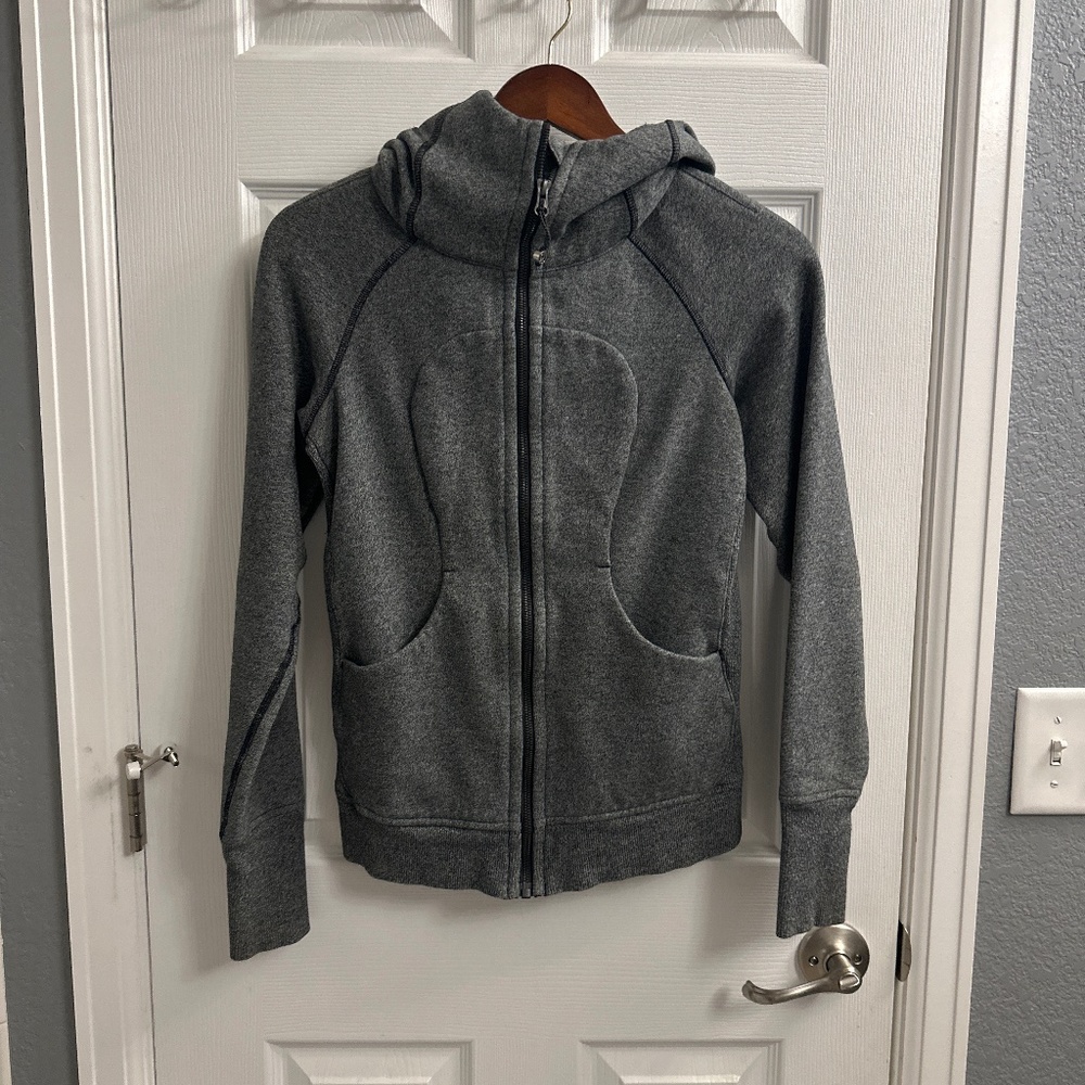 Lululemon Scuba Hoodie size 4